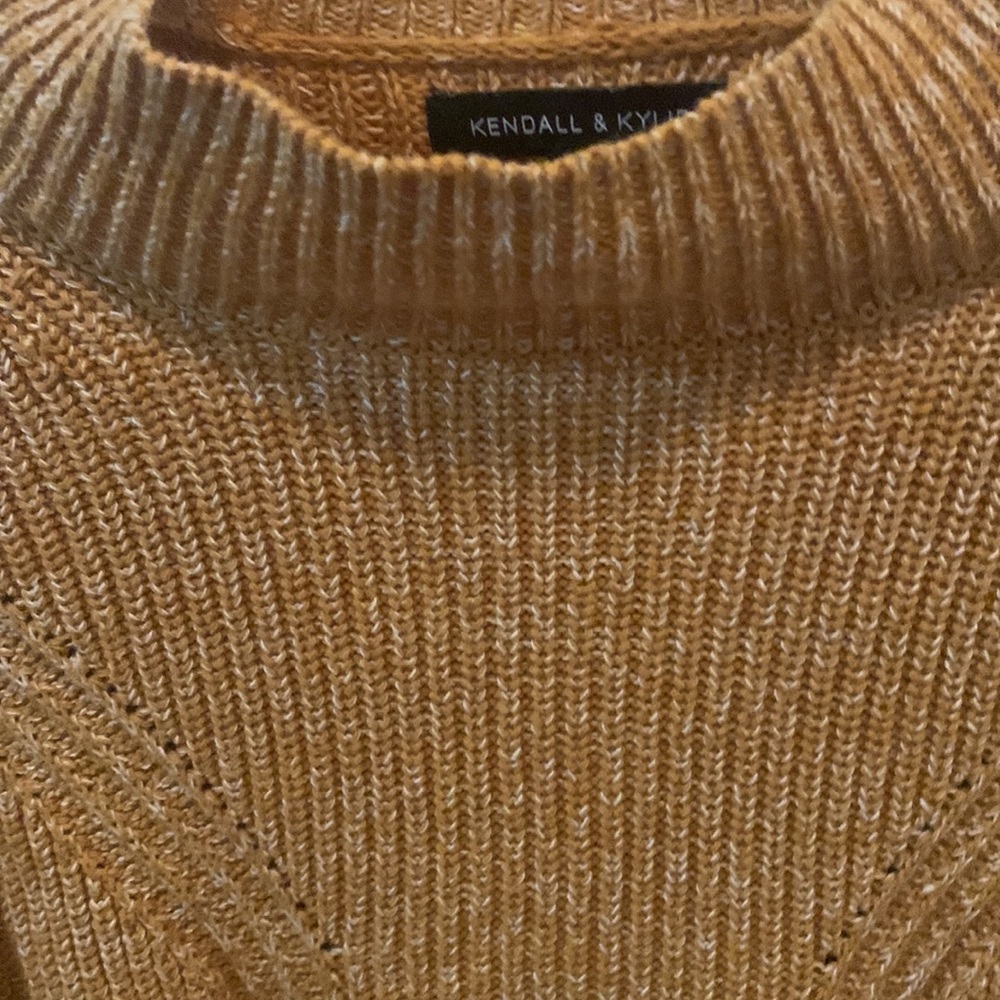 Kendall & Kylie sweater from Pacsun size medium - Picture 3 of 3